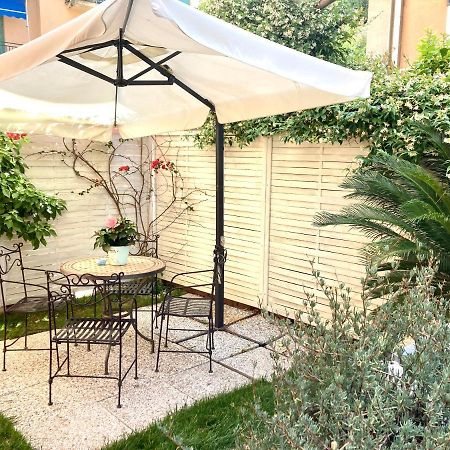 لافانيا B&B Le Bouganville المظهر الخارجي الصورة