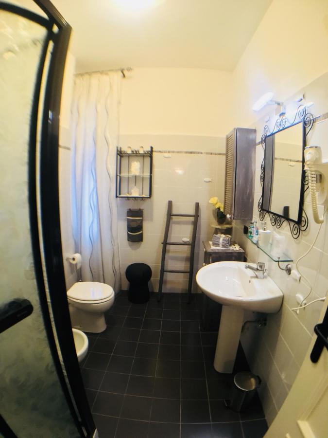 لافانيا B&B Le Bouganville المظهر الخارجي الصورة
