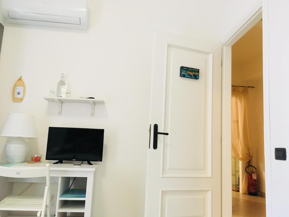 لافانيا B&B Le Bouganville المظهر الخارجي الصورة